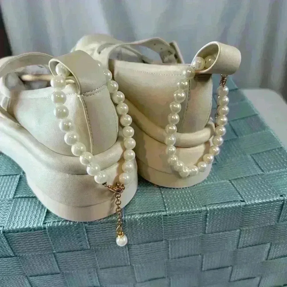👑👑Charles & Keith Women's Chalk Nola Beaded Strap Platform Ivory Size 6.5